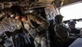 بدون إصابات.. هجوم صاروخي على قاعدة أمريكية بسوريا