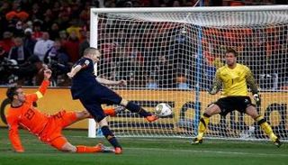هدف إنييستا ضد هولندا في نهائي كأس العالم 2010