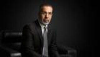 مدحت العدل يعلق على "تلامس الممثلين" فنياً.. ماذا قال؟