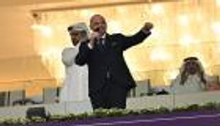 بكل اللغات.. إنفانتينو يخطف الأنظار قبل مباراة قطر والإكوادور (فيديو)