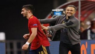 لويس إنريكي وفيران توريس