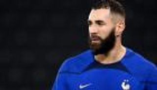 أول تعليق لكريم بنزيما بعد الاستبعاد من كأس العالم