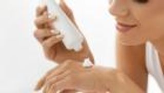 تحذير.. لوشن الجسم الفاخر لا يوفر عناية جيدة بالبشرة