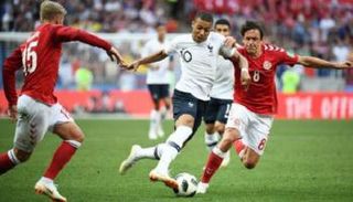 فرنسا والدنمارك - أرشفية