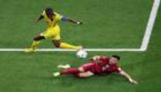 نجم افتتاح كأس العالم.. فالنسيا الذي طاردته الشرطة وتلاحقه الإثارة