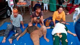 مصابون إثر زلزال إندونيسيا