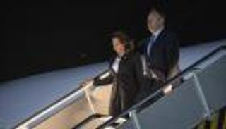 هاريس في الفلبين.. تعزيز العلاقات وزيارة بحر الصين