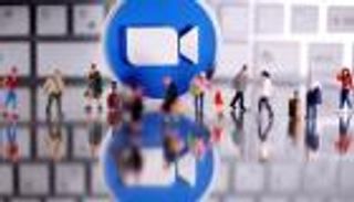 العمل من المكتب يهبط بأرباح زووم.. تراجع قياسي