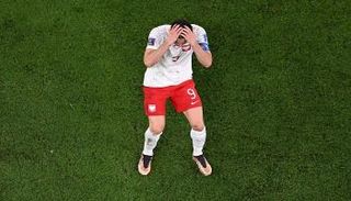 روبرت ليفاندوفسكي مهاجم منتخب بولندا