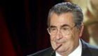 وفاة روميو لحود.. عملاق المسرح اللبناني