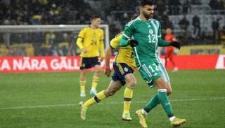 مهدي ليريس نجم منتخب الجزائر