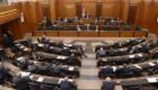 حزب لبناني يرفض "التطبيع" مع الفراغ.. "النواب" لن يصدر قوانين