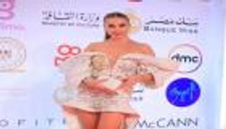 إطلالات جرئية في ختام مهرجان القاهرة السينمائي.. فشل "قانون الدريس كود"