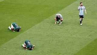 سجود لاعبي السعودية