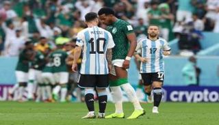 علي البليهي وليونيل ميسي