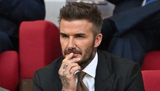 ديفيد بيكهام نجم مانشستر يونايتد ومنتخب إنجلترا السابق