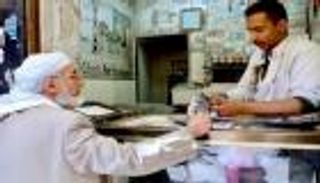 دولارات اليمنيين المغتربين تبحث عن قنوات تحويل خارج سيطرة الحوثيين