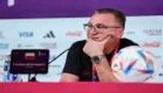 لكتابة التاريخ.. مدرب بولندا يتحدى المنتخب السعودي بتصريحات مثيرة