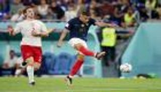 بثنائية مبابي.. فرنسا أول المتأهلين لثمن نهائي كأس العالم