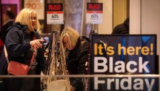 تخفيضات الجمعة السوداء في الولايات المتحدة