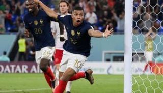 كيليان مبابي نجم منتخب فرنسا