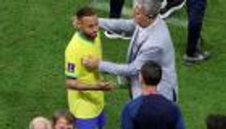 مفاجأة ونبوءة.. ماذا قال مدرب منتخب البرازيل عن إصابة نيمار؟