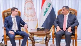 محافظ البنك المركزي العراقي يستقبل مسؤولا أمريكيا