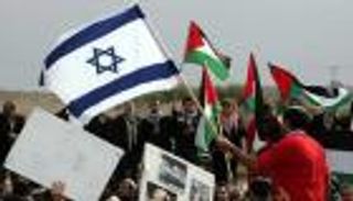 هل ينزلق الفلسطينيون والإسرائيليون إلى حل الدولة الواحدة؟