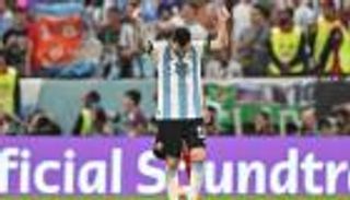 ميسي ضد ليفاندوفسكي.. من ينتصر في معركة الوجود؟