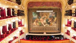 دار أوبرا لفيف