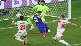 جانب من مباراة أمريكا وإيران