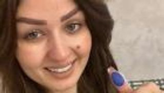 تهديد محامية يقود فنانة عراقية للحبس 6 أشهر