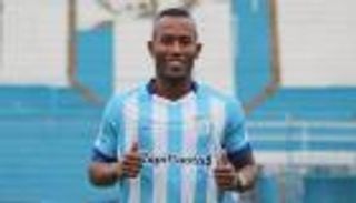 صدمات الملاعب.. لاعب كولومبي يلفظ أنفاسه الأخيرة في مران فريقه