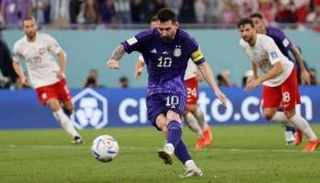 ليونيل ميسي قائد منتخب الأرجنتين