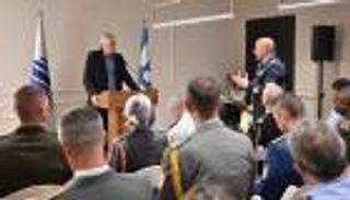 جانتس: إيران شنت 16 هجوماً منفصلاً على السفن الدولية