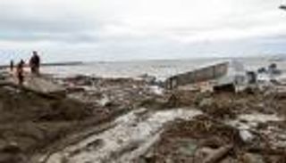 أمطار غزيرة تطرد 1000 إيطالي من منازلهم