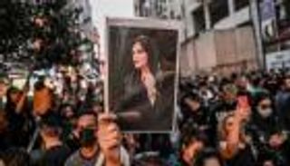 احتجاجات مهسا أميني.. إيران تقر بمقتل 200 متظاهر