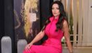 "فوضت أمري لربي".. رضوى الشربيني تؤدي مناسك العمرة