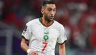 كأس العالم 2022.. رسالة مفاجئة من قائد منتخب البرازيل إلى حكيم زياش