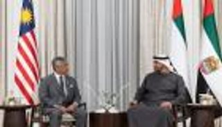محمد بن زايد وملك ماليزيا يناقشان علاقات الصداقة