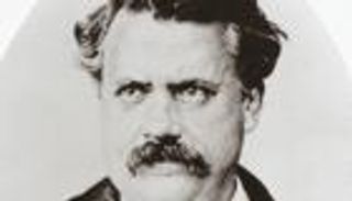 قصة نجاح "لوي فيتون".. صانع الصناديق والحارس الأمين على كأس العالم