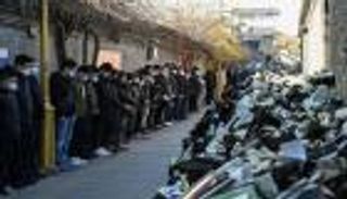 صافرات إنذار و3 دقائق صمت.. مراسم تأبين جيانج زيمين بالصين