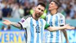 عادة "المشي" تحرج ميسي في كأس العالم 2022