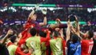 بالصور.. احتفالات لاعبي المغرب بعد إقصاء إسبانيا من كأس العالم 2022