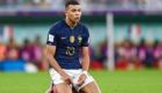 كأس العالم 2022.. مبابي محروم من "السجادة الحمراء" ضد إنجلترا