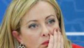 "رسائل قتل".. عاطل يهدد رئيسة وزراء إيطاليا وابنتها