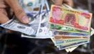 الدولار يبتلع الدينار.. العراق أمام مفترق طرق خطر