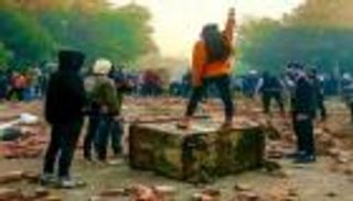 "انقلاب" عائلي.. مرشد إيران يتلقى ضربة من "أقرب الناس"