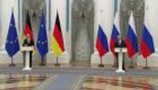 شولتز "في واد آخر".. تصريح ألماني عكس تيار "النووي الروسي"