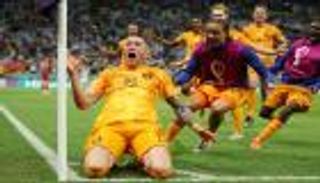 فوت فيجورست.. أعاد هولندا إلى الحياة وسحب البساط من ميسي